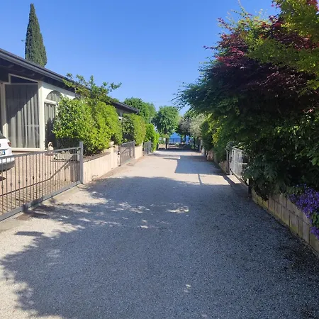 Holiday home Dimora Di Alda San Felice del Benaco